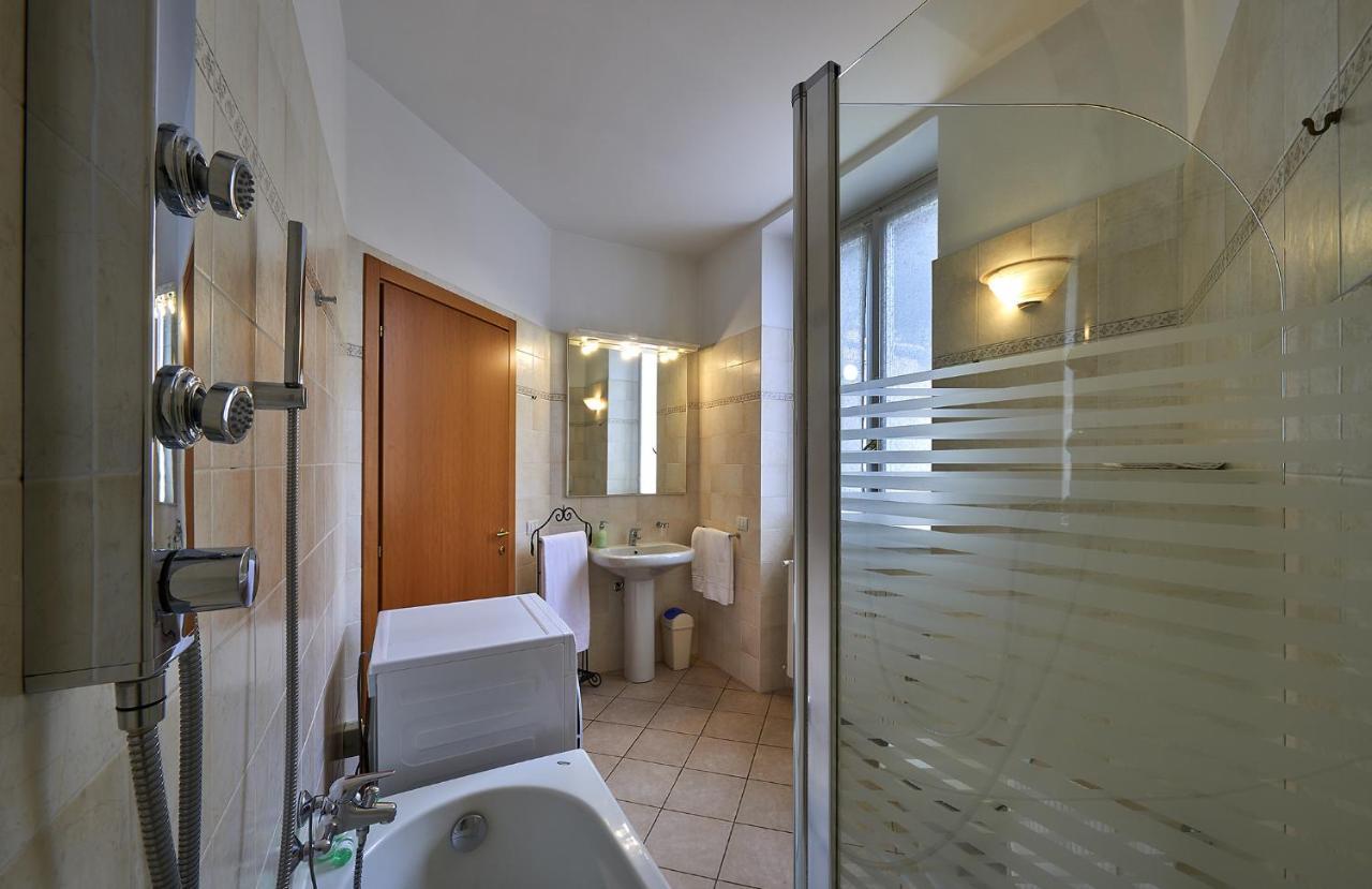 Varenna Perfect Place 2 Suites ภายนอก รูปภาพ