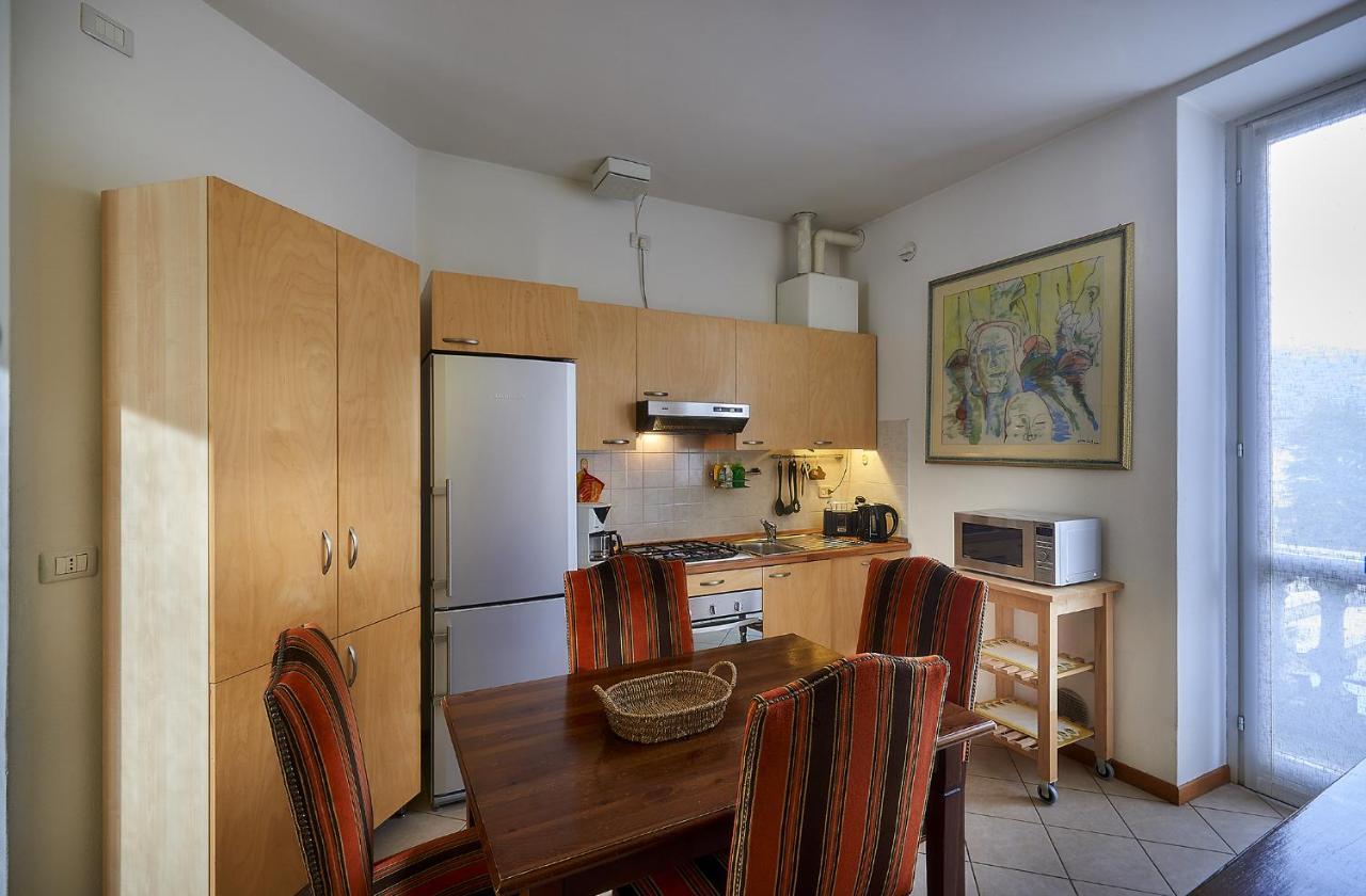 Varenna Perfect Place 2 Suites ภายนอก รูปภาพ